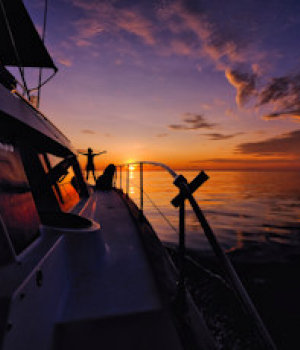 Catamaran Turquoise, sunset in Madagascar